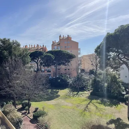 Sur Le Port De Hyeres, Proche Des Plages アパート イエール